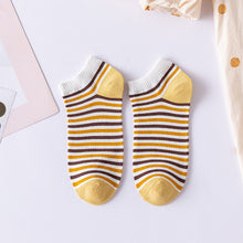 Load image into Gallery viewer, Cartoon Little Bee Boat Socks Pure Female Embroidery Combed Cotton Socks
