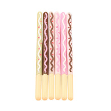 Load image into Gallery viewer, Plastic Realistic Biscuit Black Fountain Pen
